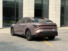 Toyota bZ3 616km Long Range Premium - ფოტო 16