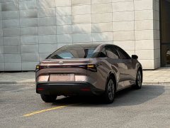 Toyota bZ3 616km Long Range Premium - ფოტო 18