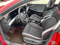 Volkswagen Lingdu L 280TSI DSG Dazzling Red Edition - ფოტო 3