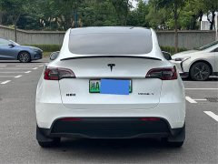 Tesla Model Y Long Range All-Wheel Drive - ფოტო 4
