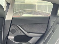 Tesla Model Y Long Range All-Wheel Drive - ფოტო 11
