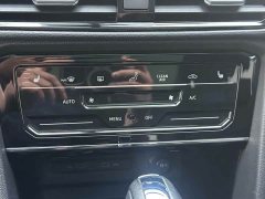 Volkswagen Touareg 2021 280TSI FWD Luxury - ფოტო 12