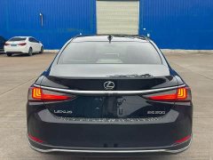 Lexus ES 200 Excellence Edition - ფოტო 5