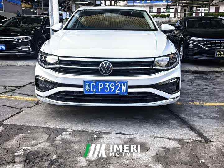 Volkswagen Bora 200TSI DSG Smart Travel PRO