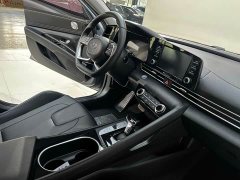 Hyundai Elantra 2022 1.5L CVT GLX Elite - ფოტო 16