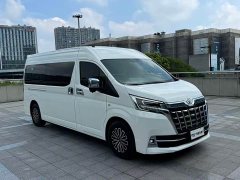 Toyota HIACE 2022 3.5L Middle East Version - ფოტო 3