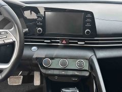 Hyundai Elantra 1.5L CVT GLX Elite - ფოტო 11