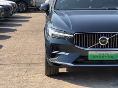 Volvo XC60 Plug-in Hybrid 2025 Extended Range AWD Smart Luxury Edition - ფოტო 4