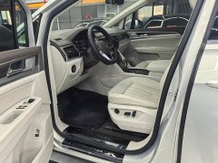 Volkswagen Viloran 2020 330TSI Luxury - ფოტო 4