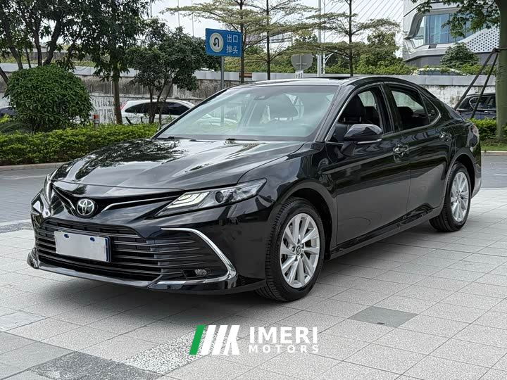 Toyota Camry 2.0G Luxury
