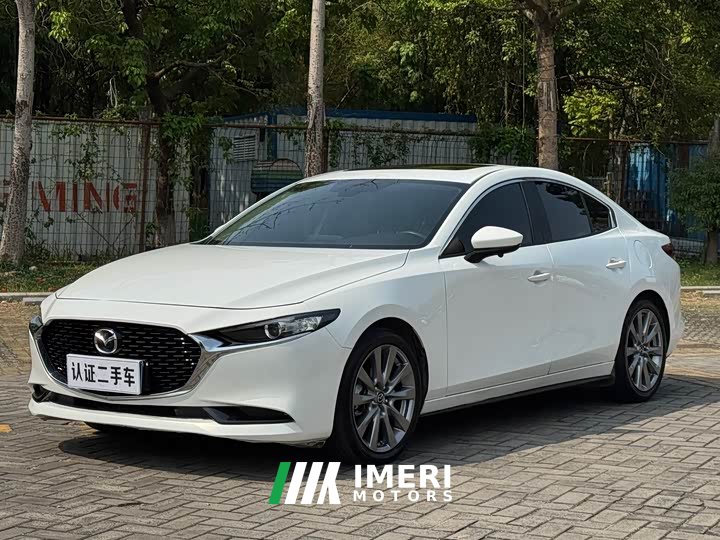 Mazda3 Axela 2.0L Automatic Elegant Edition