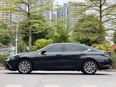 Lexus ES 300h Premium Edition - ფოტო 5