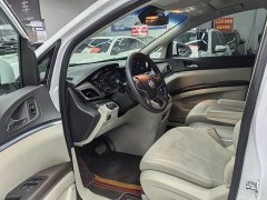 Buick GL8 Land Business Class Smart Edition - ფოტო 7