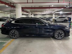 BMW 5 Series 530Li Luxury M Sport Package - ფოტო 3