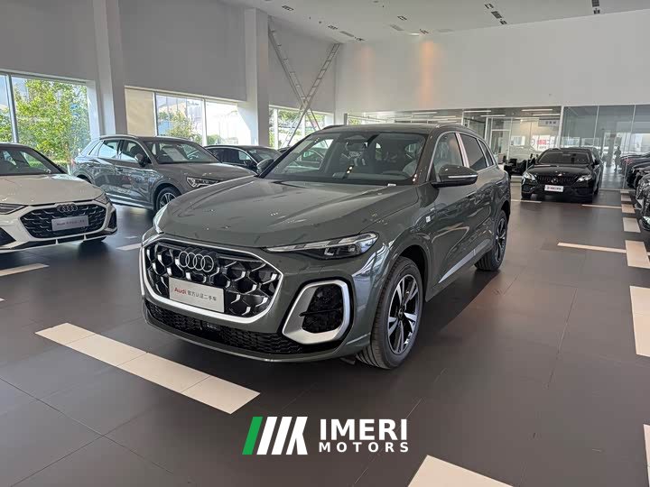 Audi Q5L 2.0T Smart Hybrid Luxury - ავტომობილი ჩინეთიდან