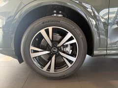 Audi Q5L 2.0T Smart Hybrid Luxury - ფოტო 17