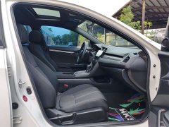 Honda Civic 2021 Hatchback 220 Turbo CVT Trendy Control - ფოტო 11