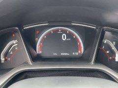Honda Civic 2021 Hatchback 220 Turbo CVT Trendy Control - ფოტო 16