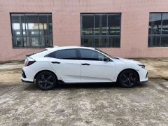Honda Civic 2021 Hatchback 220 Turbo CVT Trendy Control - ფოტო 4