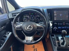 Toyota Vellfire Crown Hybrid 2.5L HV Premium Edition - ფოტო 9
