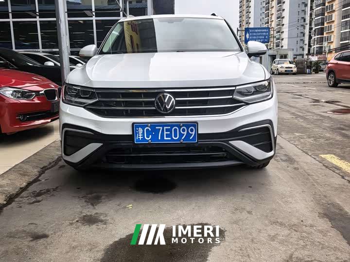 Volkswagen Tiguan L 300TSI Automatic Two-Wheel Drive Smart Comfort Edition
