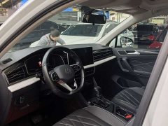 Volkswagen Tiguan L 300TSI Automatic Two-Wheel Drive Smart Comfort Edition - ფოტო 8