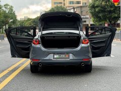 Mazda3 Axela 2.0L Automatic Elegant Black Obsidian Edition - ფოტო 18