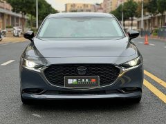 Mazda3 Axela 2.0L Automatic Elegant Black Obsidian Edition - ფოტო 2