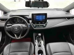 Toyota Corolla Hybrid 1.8H E-CVT Luxury - ფოტო 11