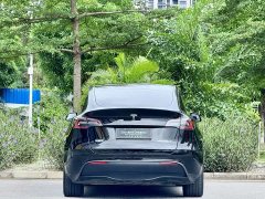 Tesla Model Y Rear-Wheel Drive - ფოტო 4