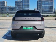 Volvo XC70 Plug-in Hybrid Two-Wheel Drive Long Range Core - ფოტო 4