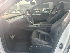 Tesla Model Y Rear-Wheel Drive - ფოტო 4