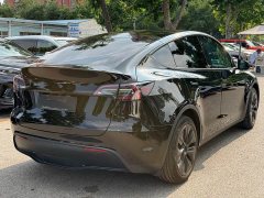 Tesla Model Y Rear-Wheel Drive - ფოტო 12
