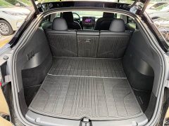 Tesla Model Y Rear-Wheel Drive - ფოტო 17