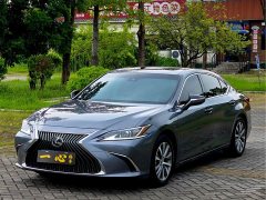 Lexus ES 200 Premium Edition - ფოტო 1