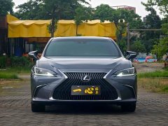 Lexus ES 200 Premium Edition - ფოტო 2