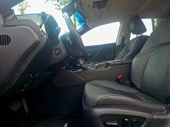 Lexus ES 200 Premium Edition - ფოტო 4