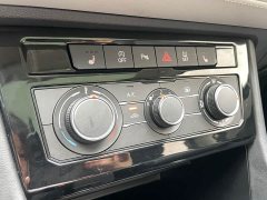 Volkswagen Jetta VS7 280TSI Automatic Gloss Honor Edition - ფოტო 8