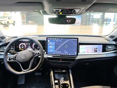 Volkswagen Passat 2025 Pro 380TSI Dragon Premium Edition - ფოტო 4