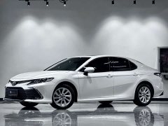 Toyota Camry 2.0L GVP Leading Edition - ფოტო 1