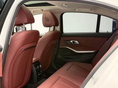 BMW 3 Series 320i M Sport Package - ფოტო 12