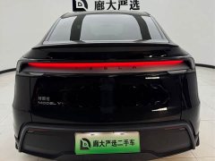 Tesla Model Y Rear-Wheel Drive - ფოტო 4