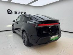 Tesla Model Y Rear-Wheel Drive - ფოტო 5
