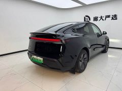 Tesla Model Y Rear-Wheel Drive - ფოტო 6
