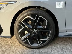 Volkswagen Golf 2025 300TSI R-Line - ფოტო 5