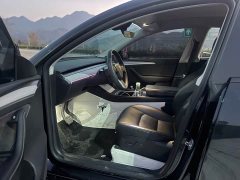 Tesla Model Y Rear-Wheel Drive - ფოტო 8