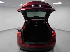 Tesla Model Y Rear-Wheel Drive - ფოტო 17