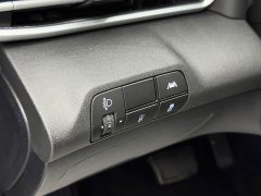Hyundai Elantra 1.5L CVT Luxury - ფოტო 14