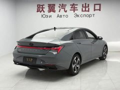 Hyundai Elantra 1.5L CVT Luxury - ფოტო 3