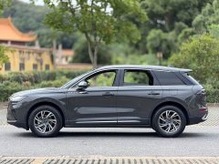 Lincoln Explorer 2.0T Two-Wheel Drive Premium - ფოტო 8